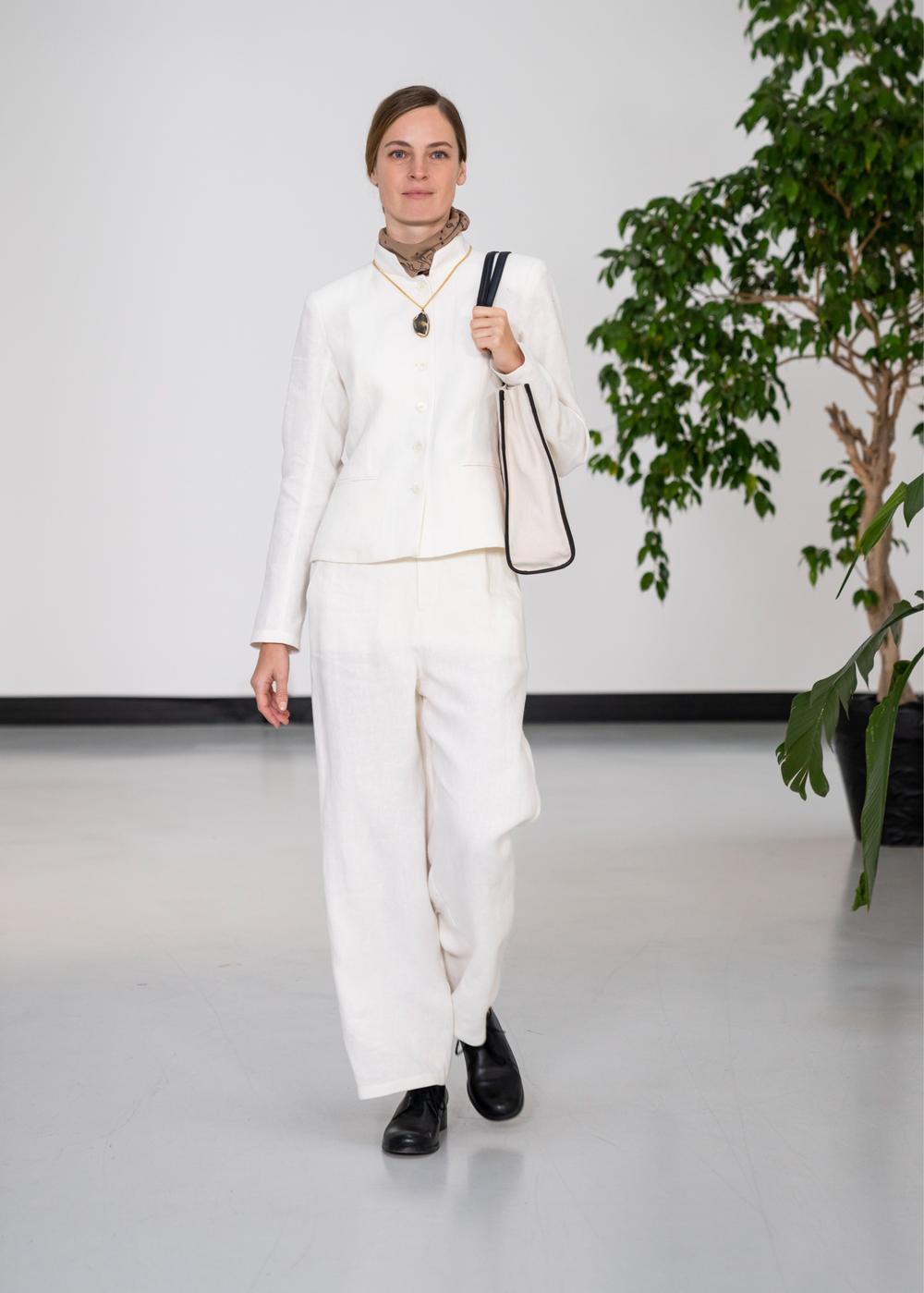 Défilé Agnes b Prêt à porter PrintempsEté 2023